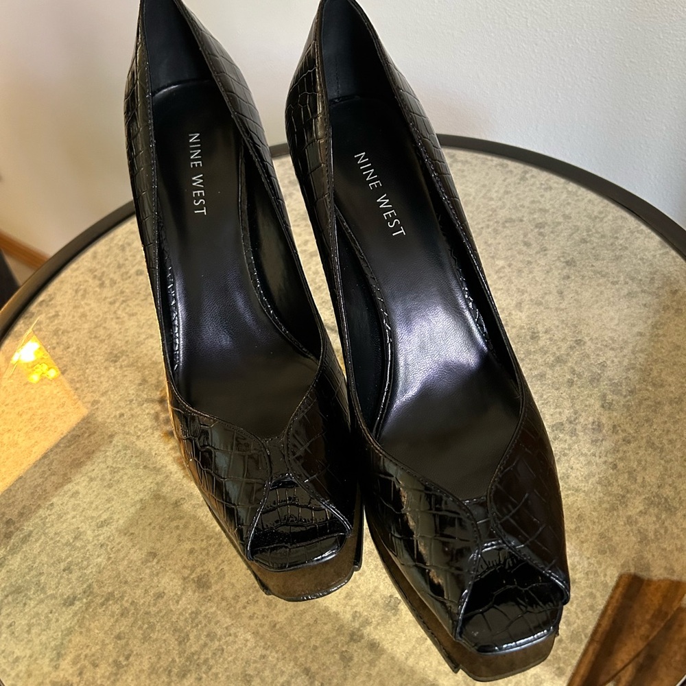 Nine West Black Peep Toe Heels